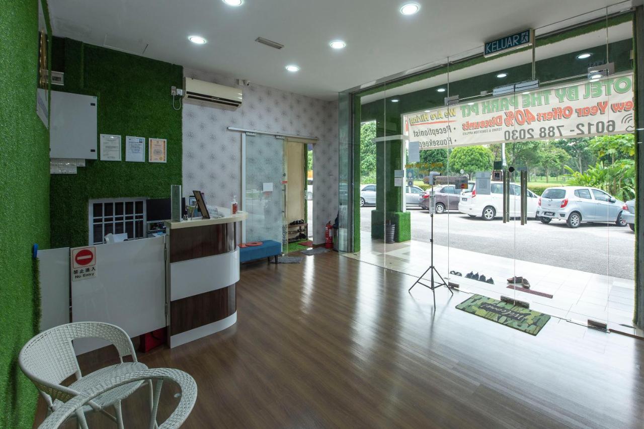 Oyo 90231 Hotel By The Park Plt Johor Bahru Buitenkant foto